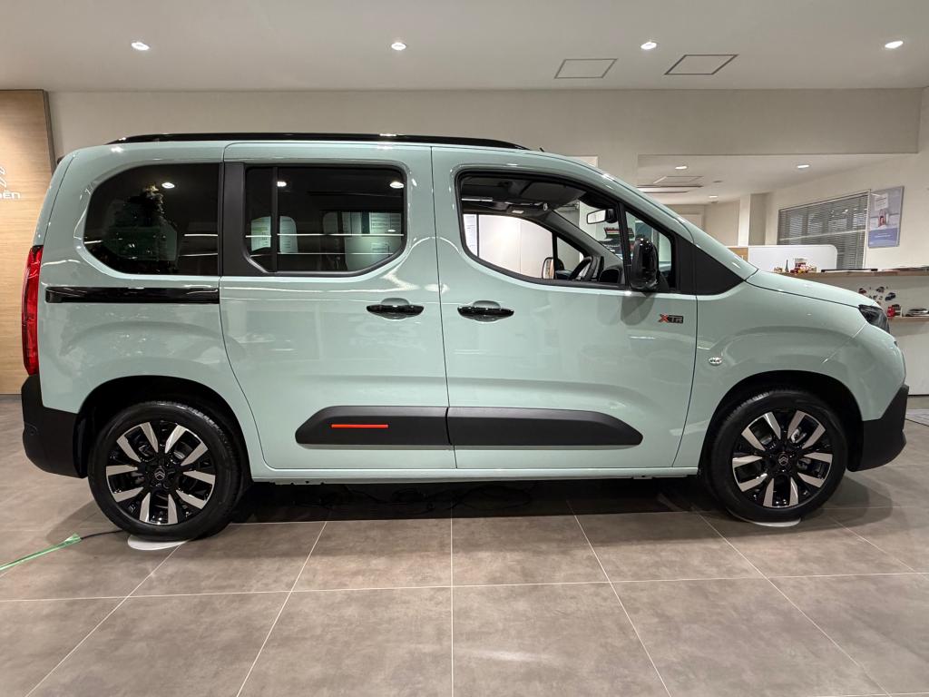 BERLINGO アクアグリーンデビューフェア